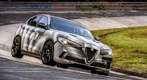Кроссовер Alfa Romeo Stelvio оказался быстрейшим на Нюрбургринге