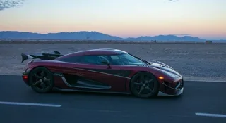 Гіперкар Koenigsegg Agera RS розігнали до 457 км/год