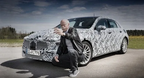 Рассекречен интерьер нового Mercedes-Benz A-Class