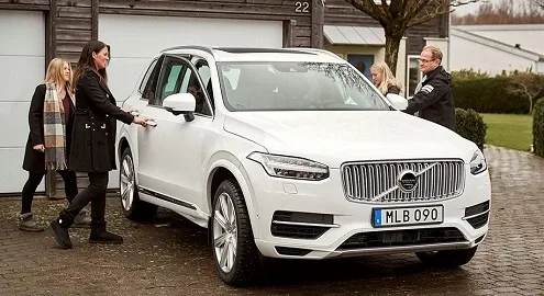 Swedish families will test self-driving Volvos