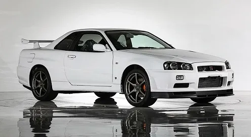 Almost new Nissan GT-R in R34 body will be sold at auction