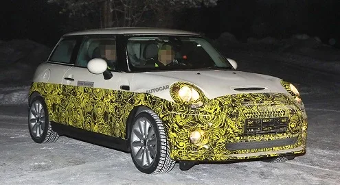 Mini electric car went out for winter testing