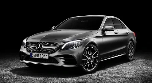 Mercedes-Benz C-Class пережил рестайлинг