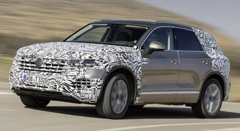 Опубликованы первые фото салона нового Volkswagen Touareg