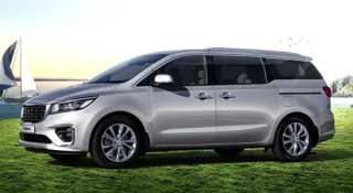 Мінівен Kia Carnival трохи оновився