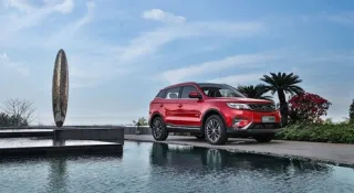 Geely Auto розпочинає виробництво автомобілів, обладнаних інтелектуальною екосистемою Geely Smart (GKUI)