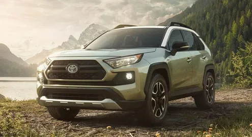 Toyota представила в Нью-Йорке новый RAV-4