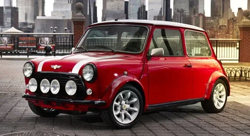 Retro-electric car Mini Electric unveiled in New York