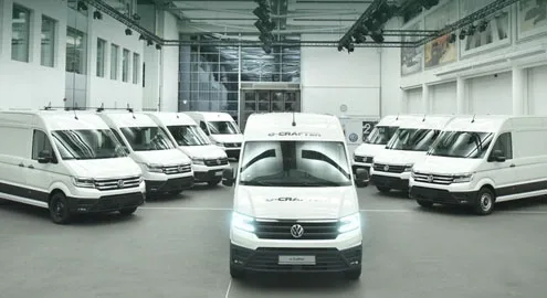 Рассекречена электроверсия фургона Volkswagen Crafter