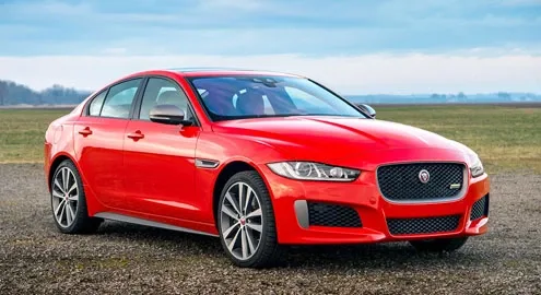 Модели Jaguar XE и XF получили новые спортверсии