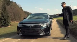 Choosing a Toyota Camry sedan in Germany