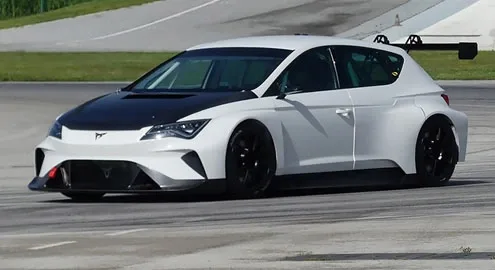 Гоночный электрокар Seat Cupra e-Racer выехал на трек