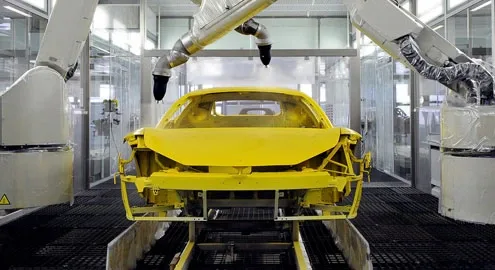 Модели Ferrari будут окрашивать новым способом