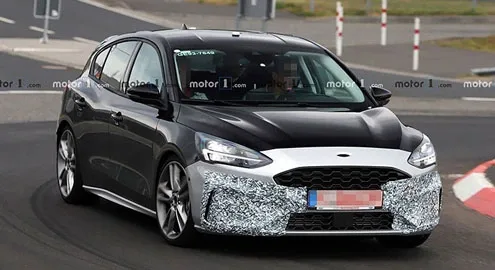 «Заряженный» Ford Focus выехал на тесты