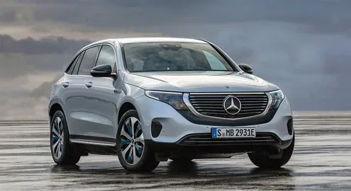 Электрокар Mercedes-Benz EQC дебютировал официально