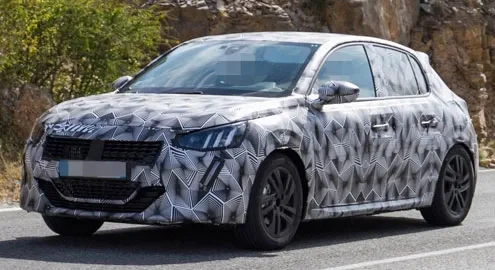 Новый Peugeot 208 выехал на тесты