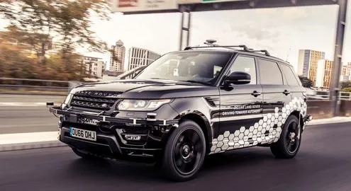Беспилотный Range Rover Sport испытали в сложных условиях