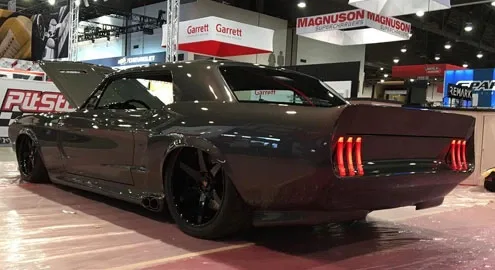 Ford Mustang 1968 was equipped with an engine from Ferrari