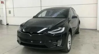 Электрокар Tesla Model X получил бронированную версию