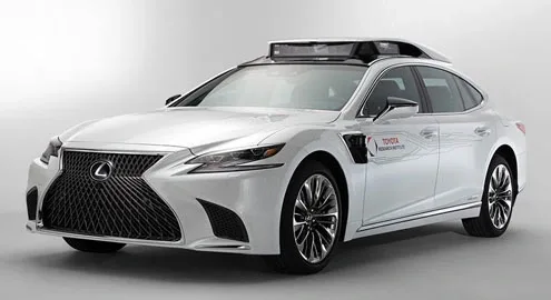 Новый Lexus LS обзавелся продвинутым автопилотом