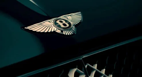 Bentley привезет в Женеву новую модель