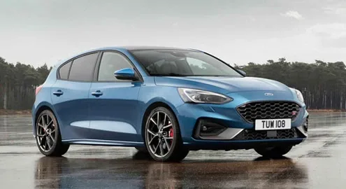 New Ford Focus has acquired a "hot" ST version