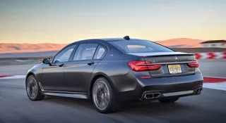 Новый BMW 7-Series оставят без моторов V8 и V12