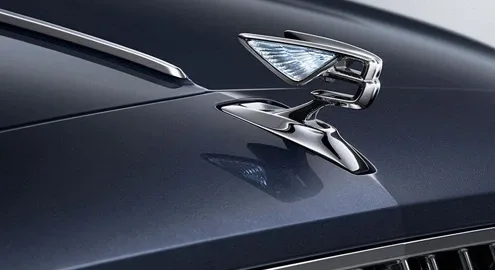 Опубликован первый тизер нового Bentley Flying Spur