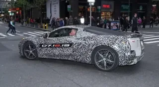 Среднемоторный Chevrolet Corvette дебютирует летом