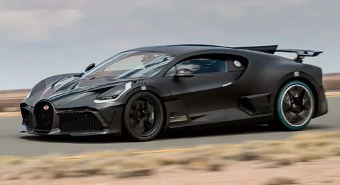 Bugatti Divo hypercar tested in the desert