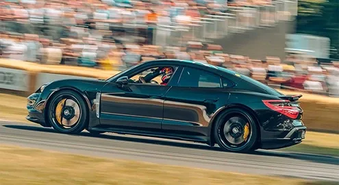 Названы технические характеристики первого электрокара Porsche