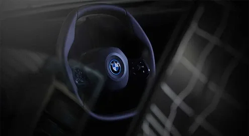 BMW рассказала об интерьере своего электрического кроссовера
