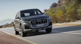 Audi представила обновленный кроссовер SQ7