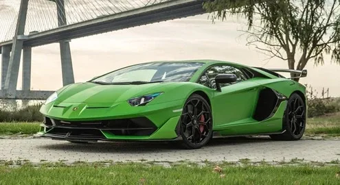 Lamborghini postpones the release of the new Aventador