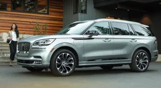 Hybrid Lincoln Aviator surprised with power