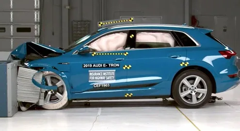 Audi e-tron получил высокую оценку за безопасность