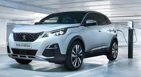 Peugeot 3008 turned into an all-wheel drive hybrid
