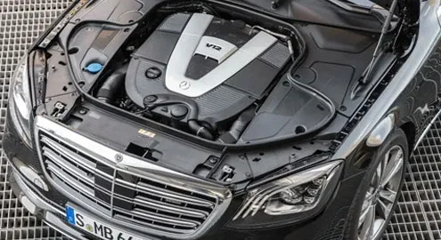Mercedes-Benz не будет отказываться от моторов V12