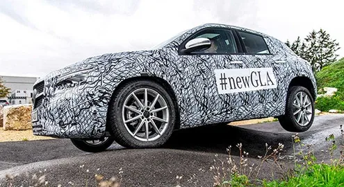 Каким будет интерьер нового Mercedes-Benz GLA