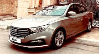 АІС розпочинає новорічні розпродажі - FAW B30 AT пропонується за 273 900 грн.!