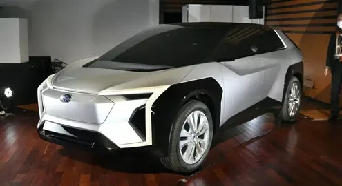 Subaru showed a mysterious crossover