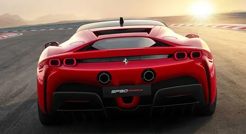Как производят самый мощный Ferrari (видео)