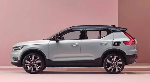 Electric car Volvo XC40 surprised with its price