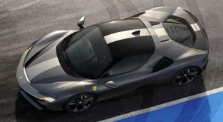 Ferrari готовит к премьере две новинки