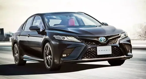 Toyota представила юбилейную Camry