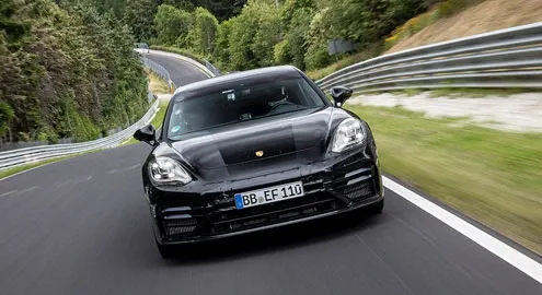 Обновленный хэтчбек Porsche Panamera побил рекорд Нюрбург­ринга