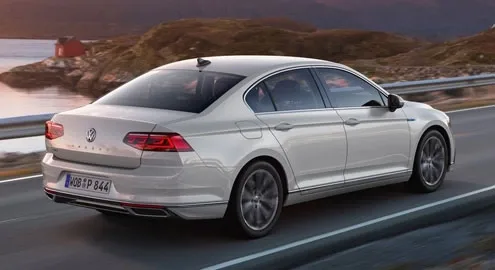 Новый Volkswagen Passat обзаведется электроверсией