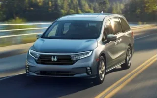 Honda will present the updated Odyssey minivan in New York