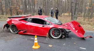 Під Києвом у ДТП потрапив суперкар Lamborghini Huracan