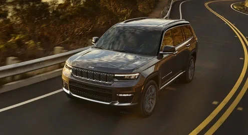 Новый Jeep Grand Cherokee L полностью рассекречен